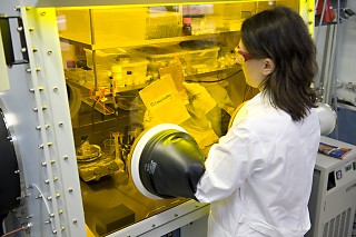 Test cells with new battery materials 